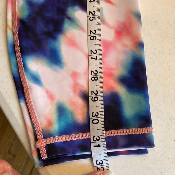 Athleta Elation Tie-Dye Leggings 7/8 Tight - Picture 8 of 8